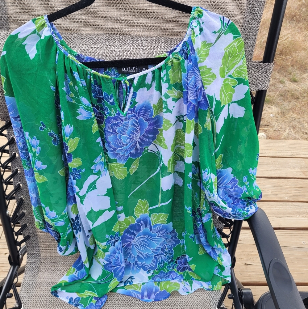 A.n.a floral blouse